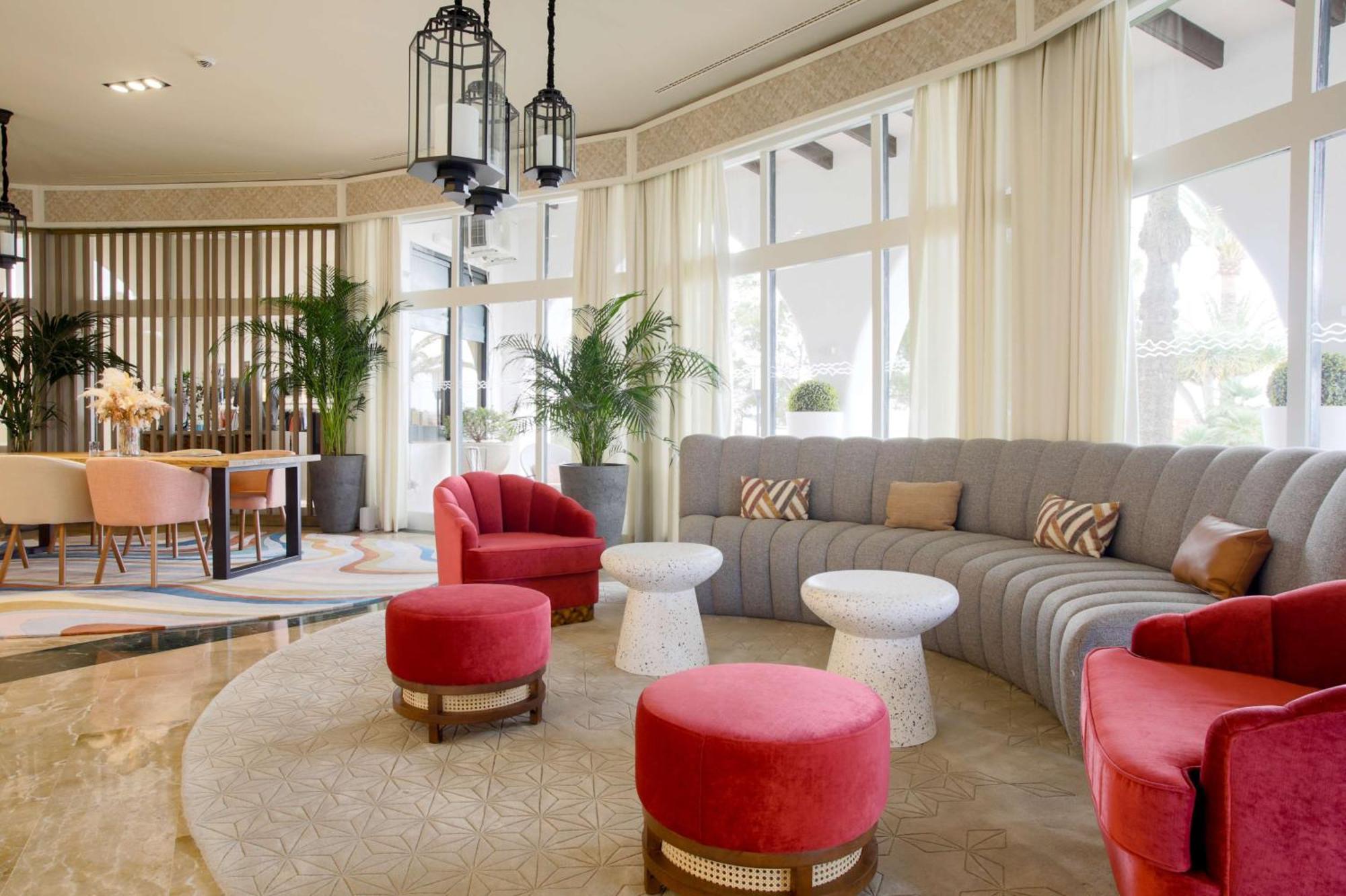 Hilton Mallorca Galatzo Παγκουέρα Εξωτερικό φωτογραφία The lobby of the hotel