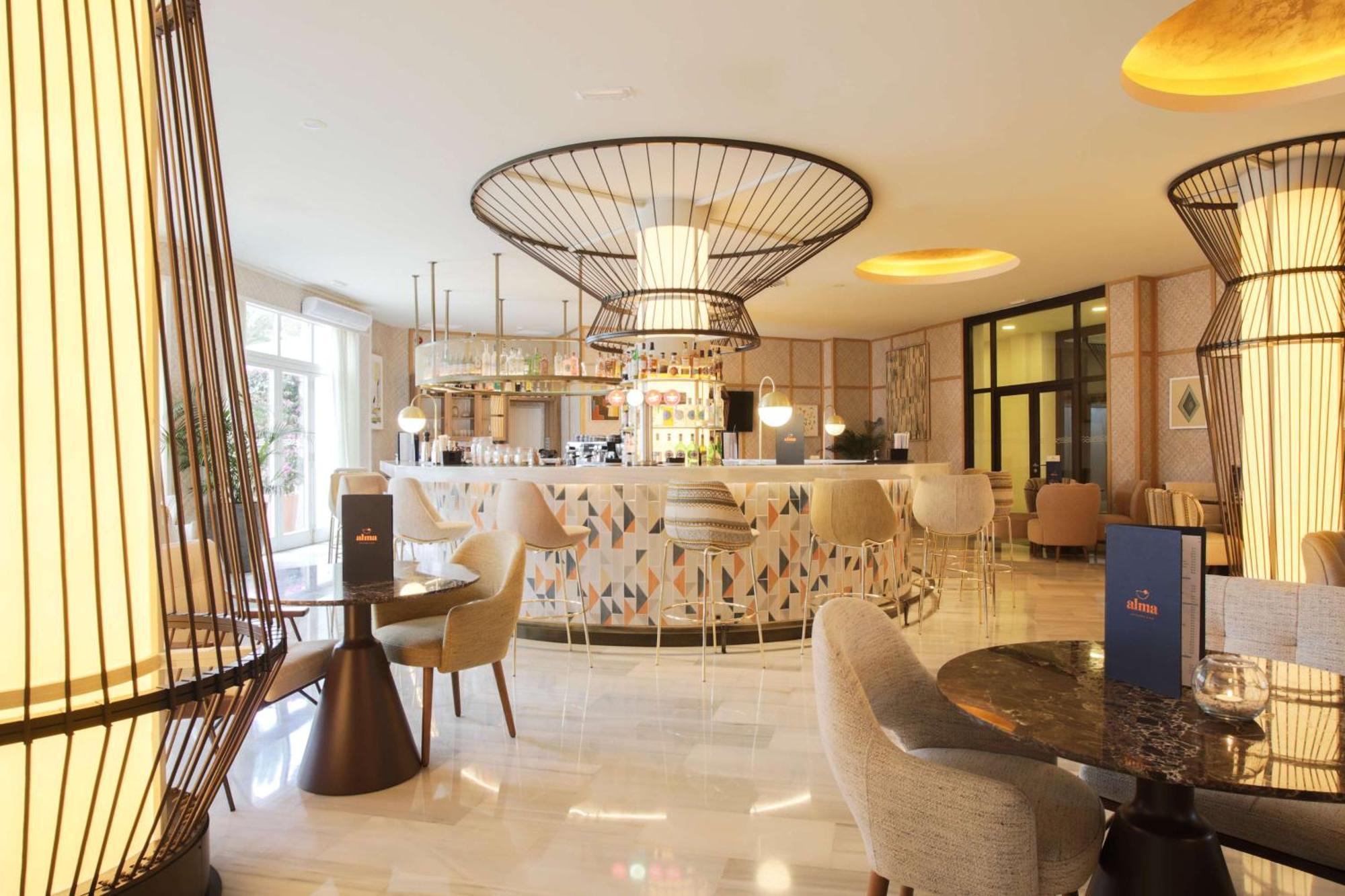 Hilton Mallorca Galatzo Παγκουέρα Εξωτερικό φωτογραφία The bar at the hotel